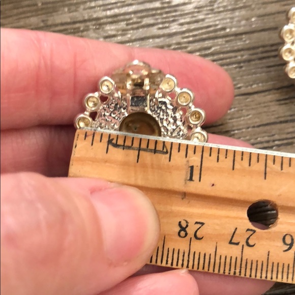 Premier Design Round Circle Button Clip Earrings - Picture 12 of 14